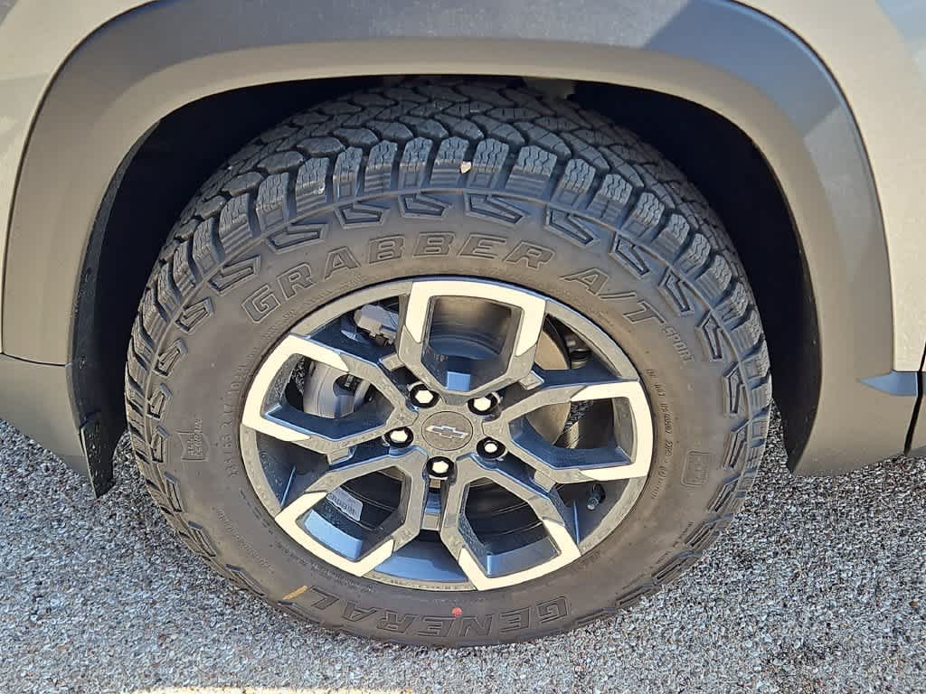 2027 Chevrolet Equinox ACTIV