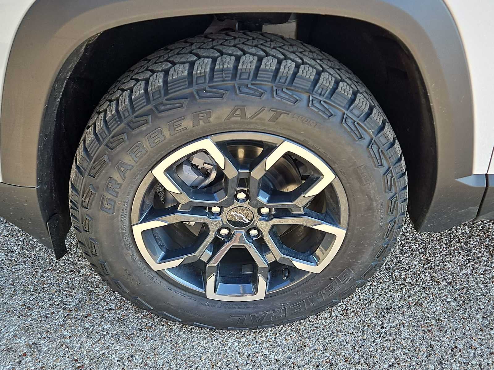 2026 Chevrolet Equinox ACTIV - Photo 13