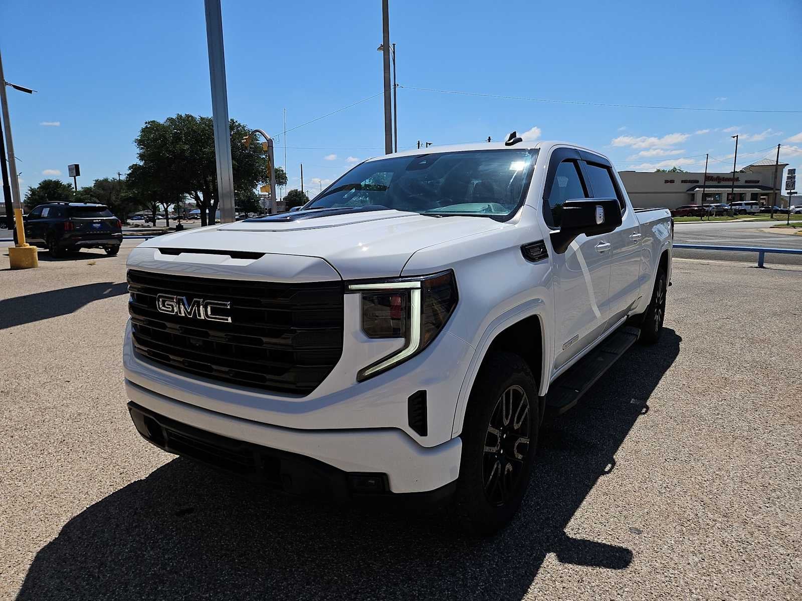 2022 GMC Sierra 1500 Elevation