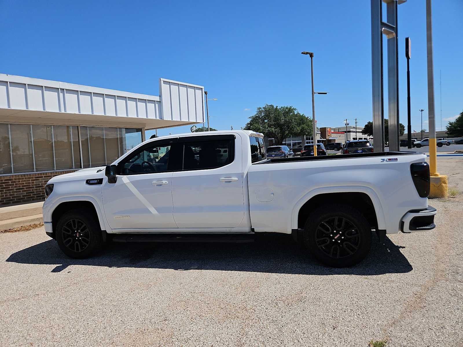 2022 GMC Sierra 1500 Elevation