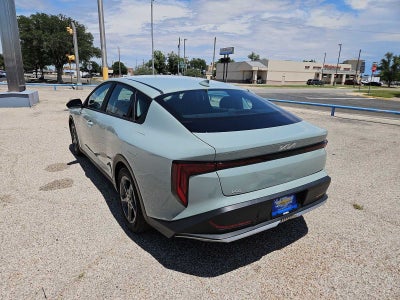 2025 Kia K4 LXS