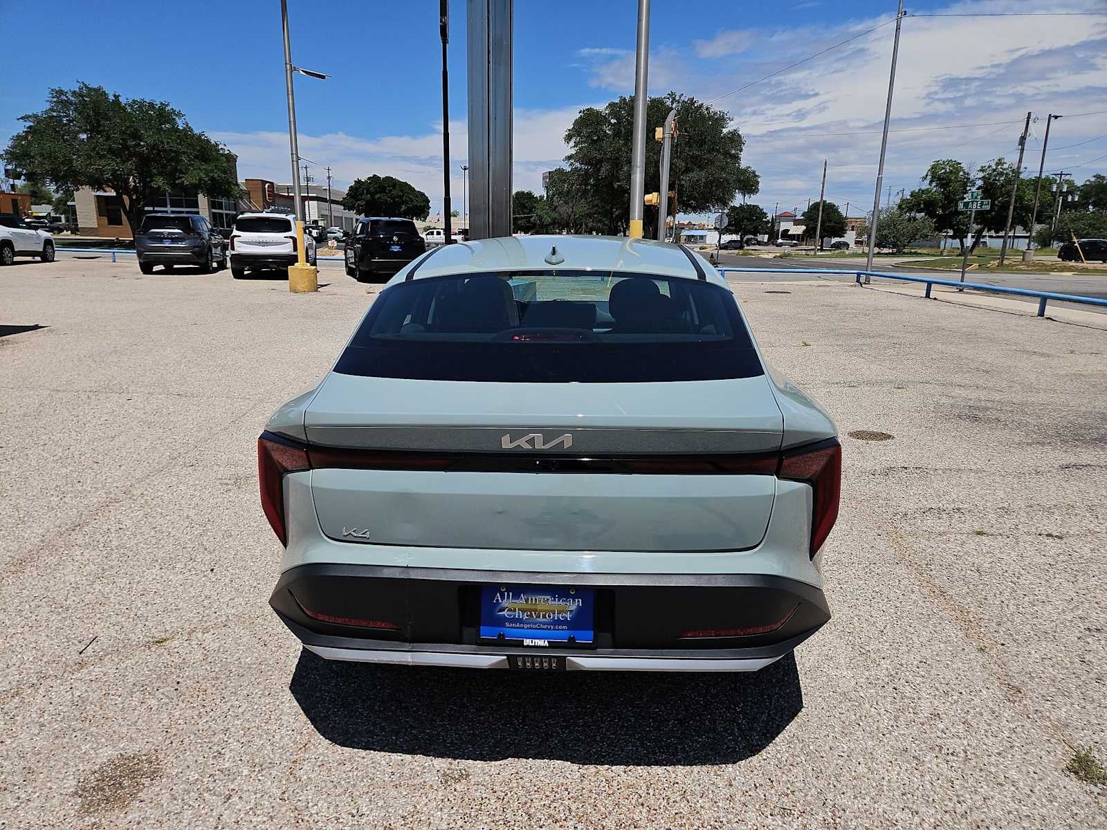 2025 Kia K4 LXS