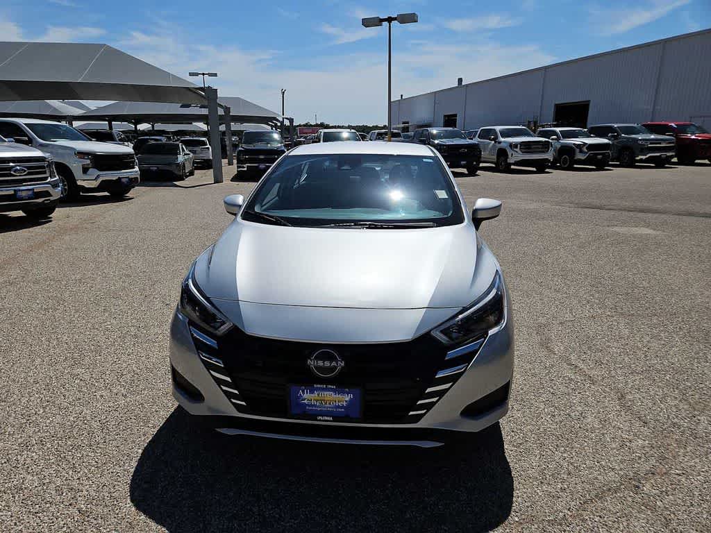 2025 Nissan Versa SV