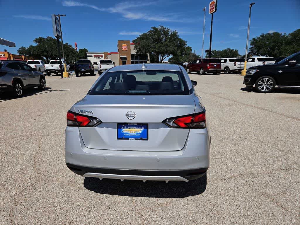 2025 Nissan Versa SV