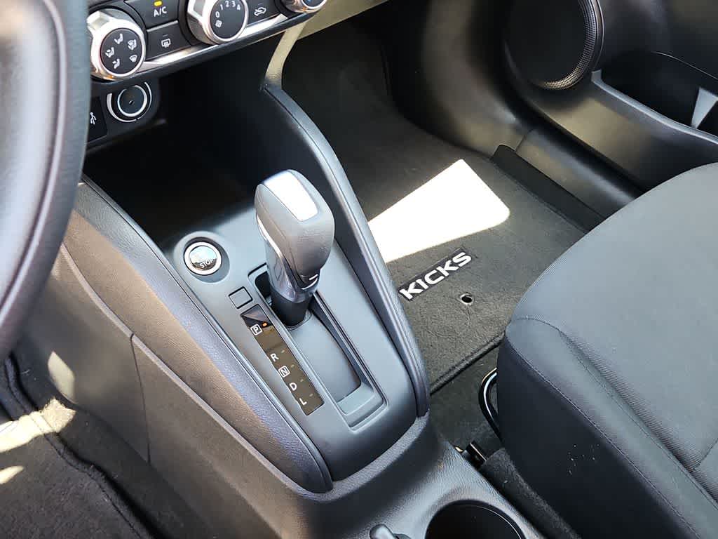 2023 Nissan Kicks S