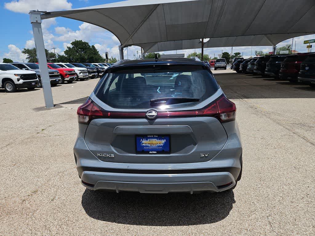 2023 Nissan Kicks SV