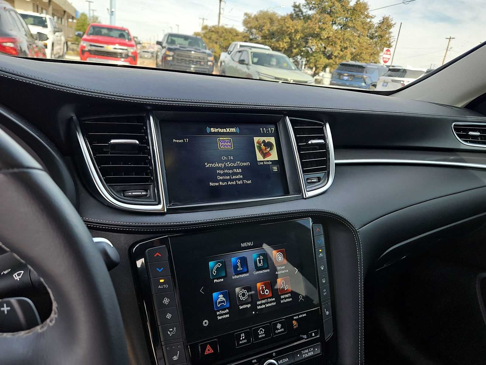 2023 INFINITI QX50 LUXE