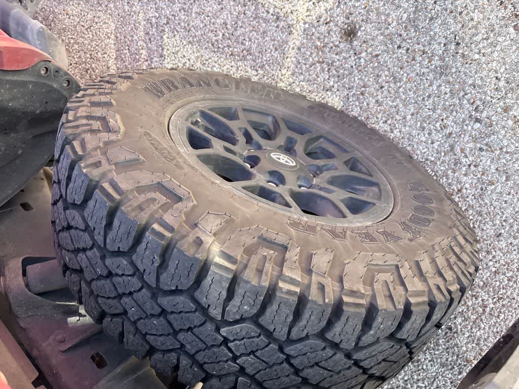 2022 Toyota Tacoma 2WD SR5