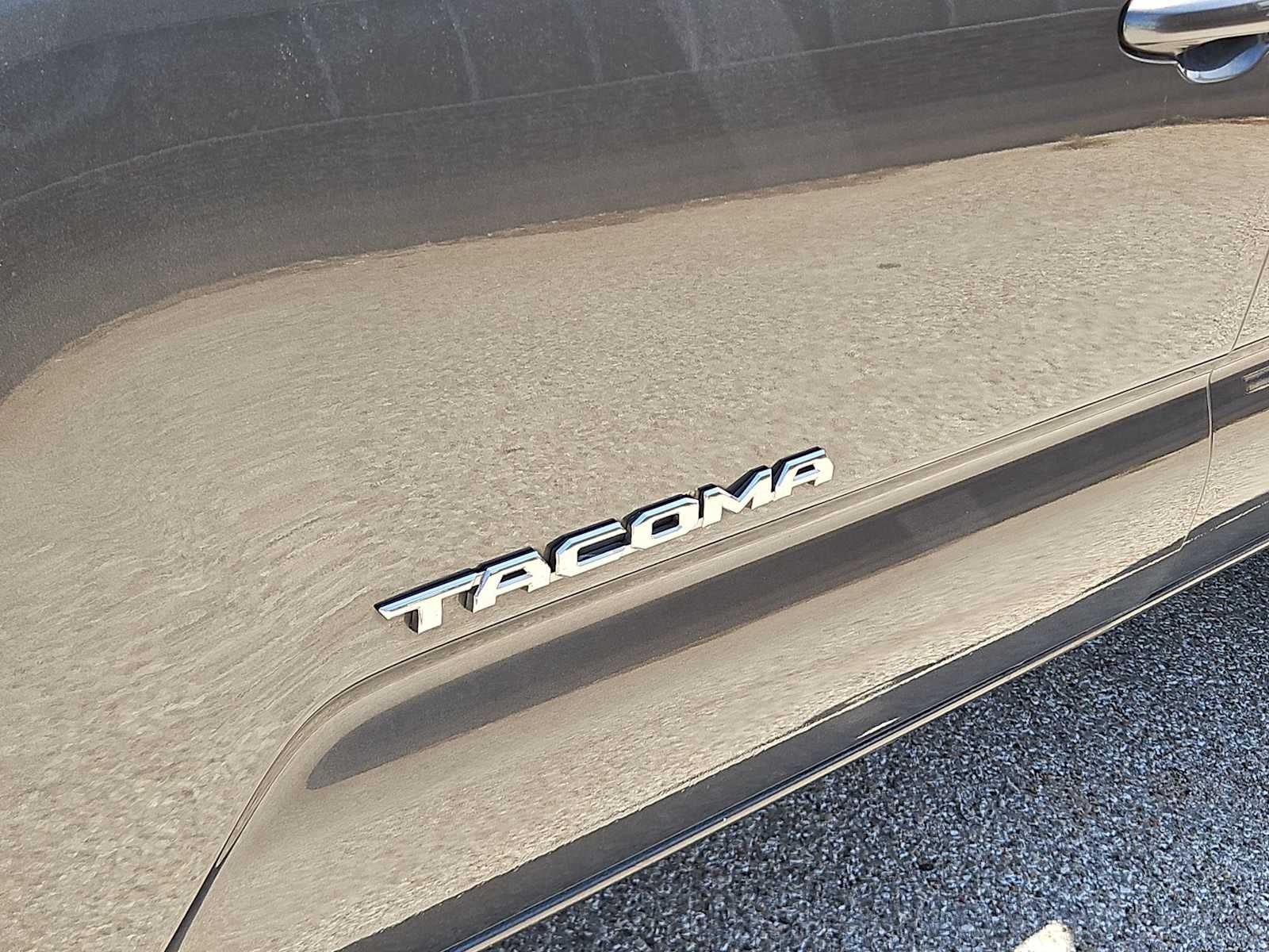 2017 Toyota Tacoma SR5