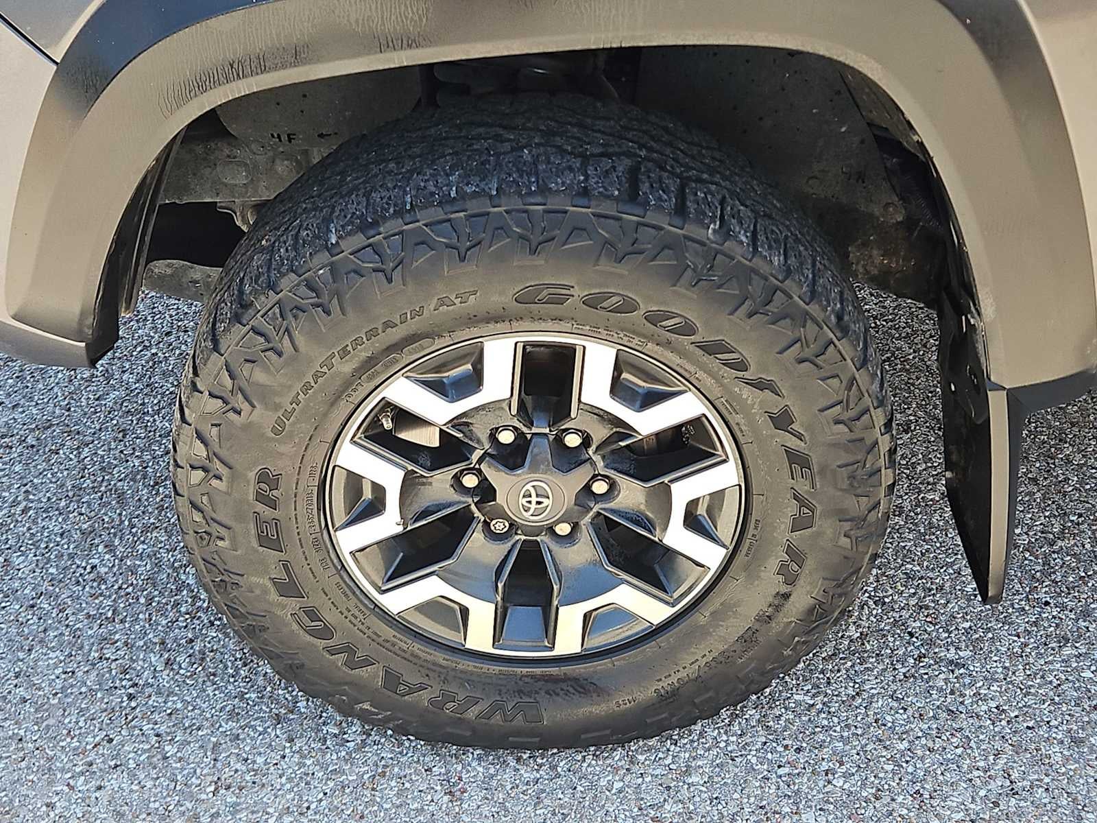 2017 Toyota Tacoma SR5