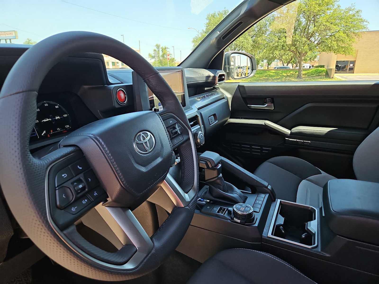 2026 Toyota Tacoma 4WD SR5