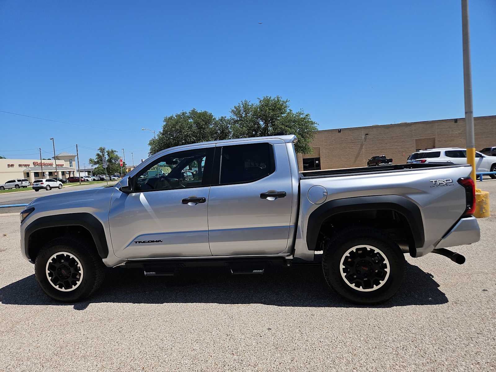 2026 Toyota Tacoma 4WD SR5