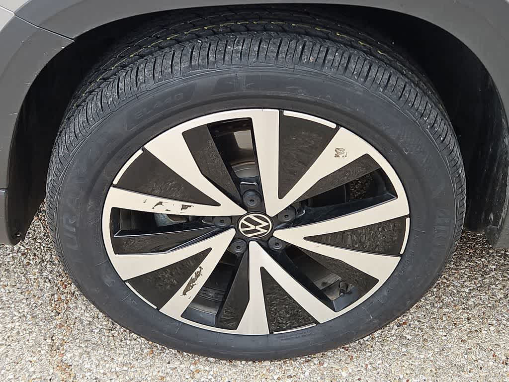 2024 Volkswagen Taos SE