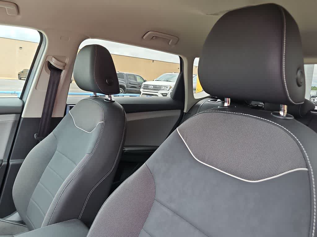 2024 Volkswagen Taos SE