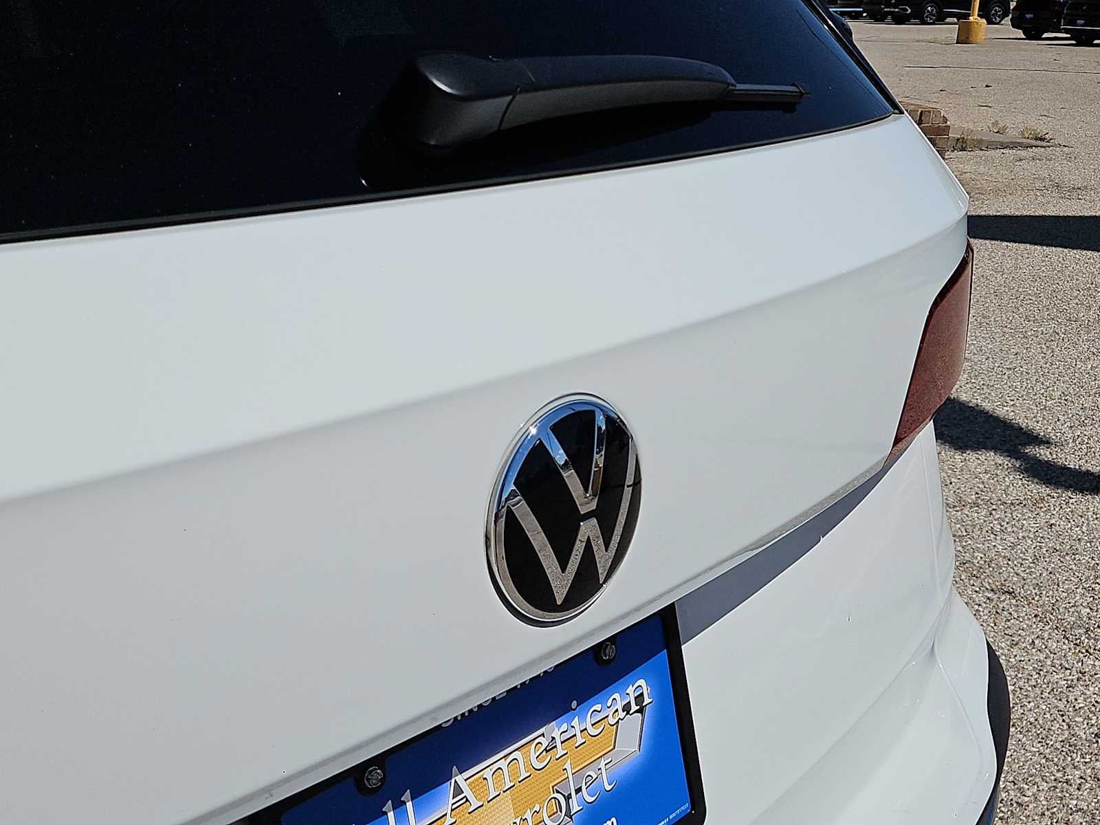 2024 Volkswagen Taos SE