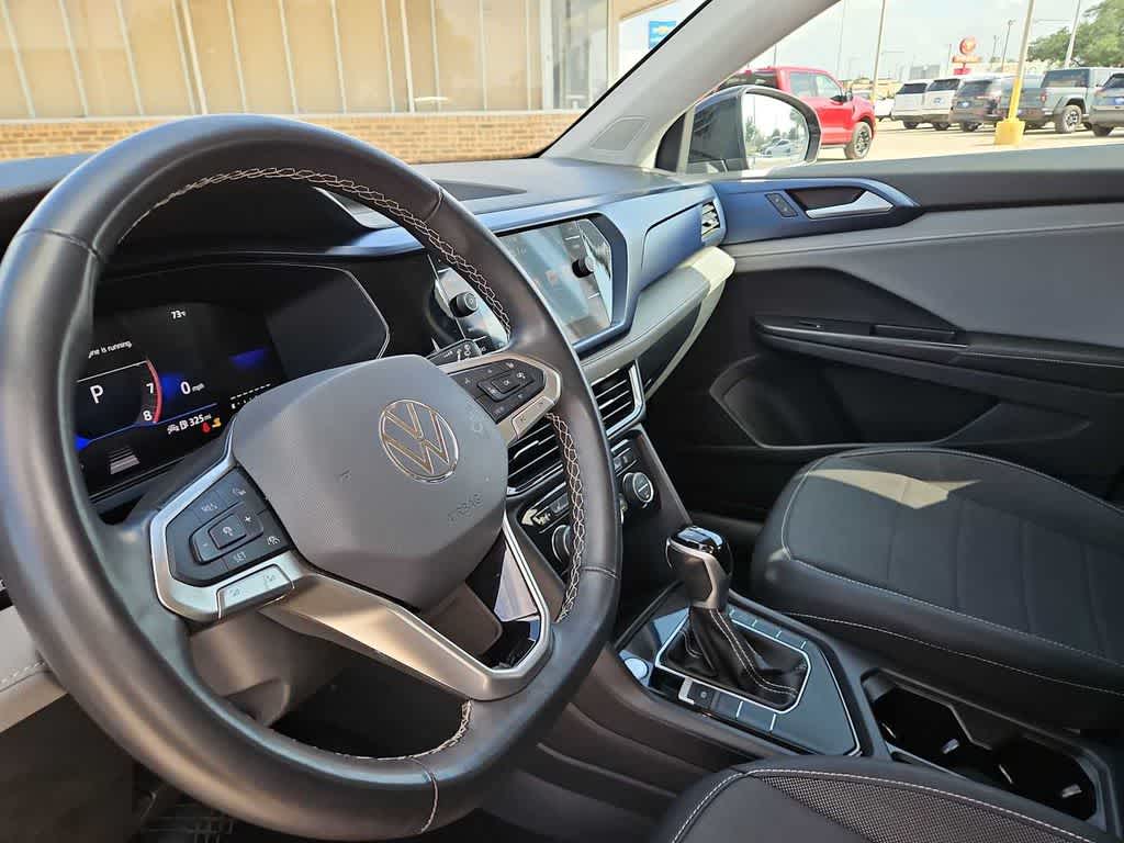 2024 Volkswagen Taos SE