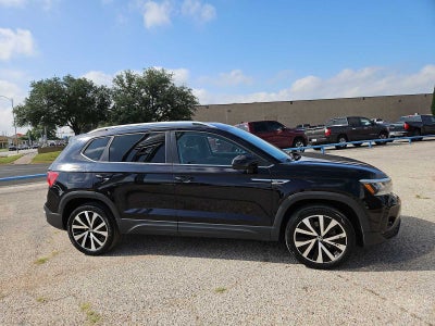 2024 Volkswagen Taos SE