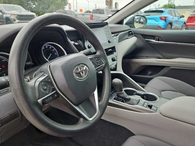 2022 Toyota Camry Hybrid LE