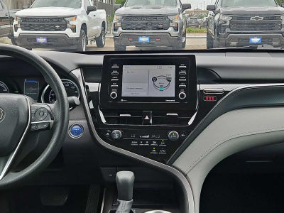 2022 Toyota Camry Hybrid LE