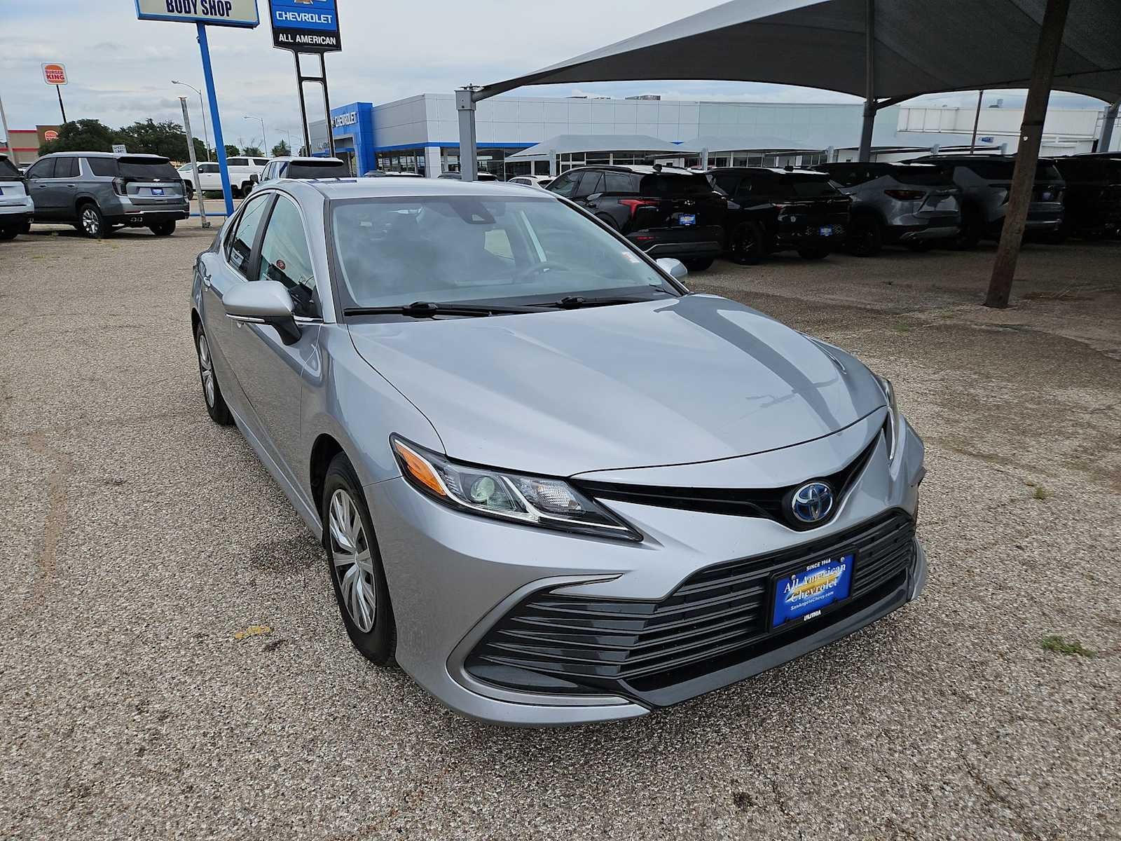 2022 Toyota Camry Hybrid LE