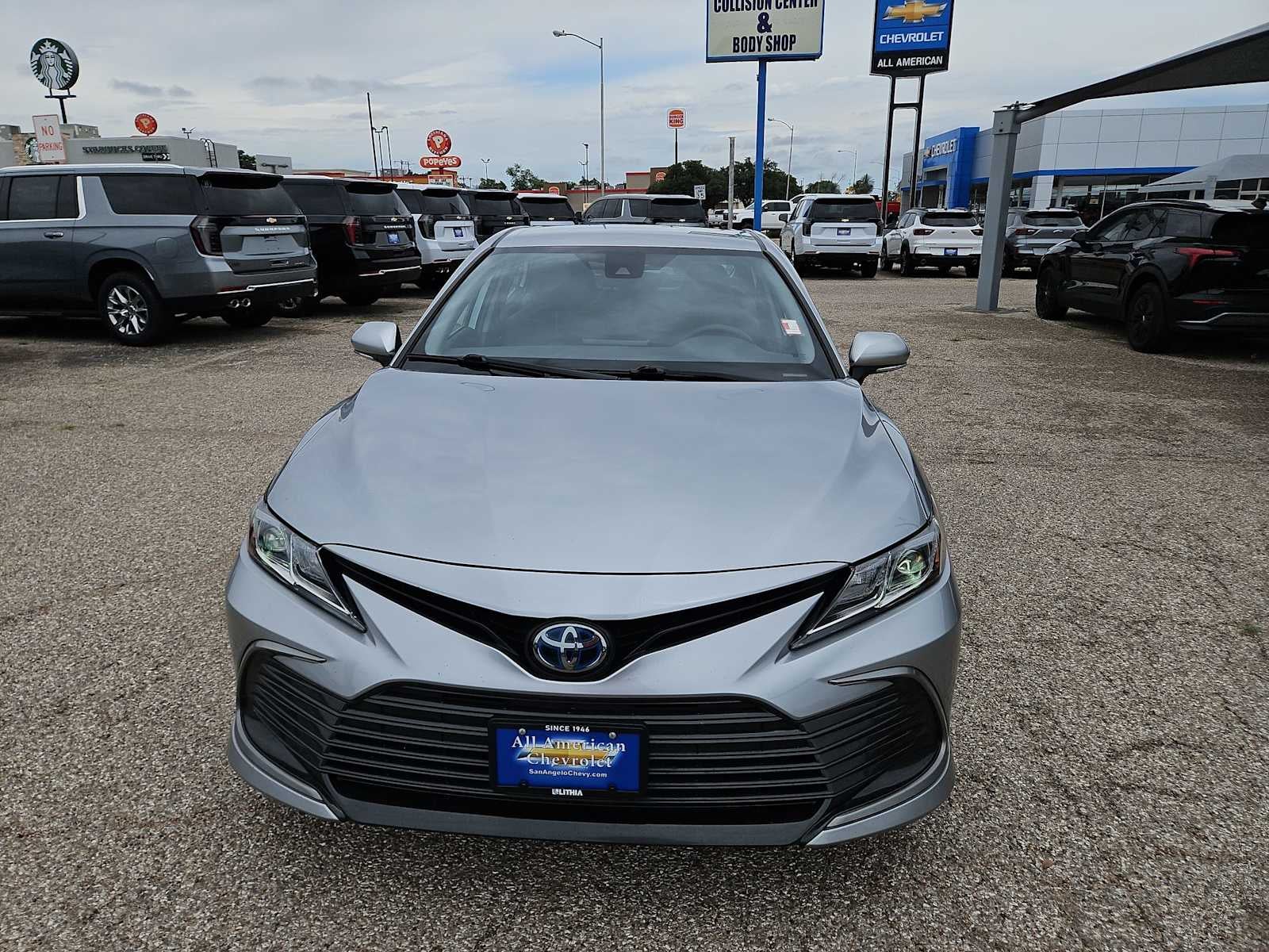 2022 Toyota Camry Hybrid LE
