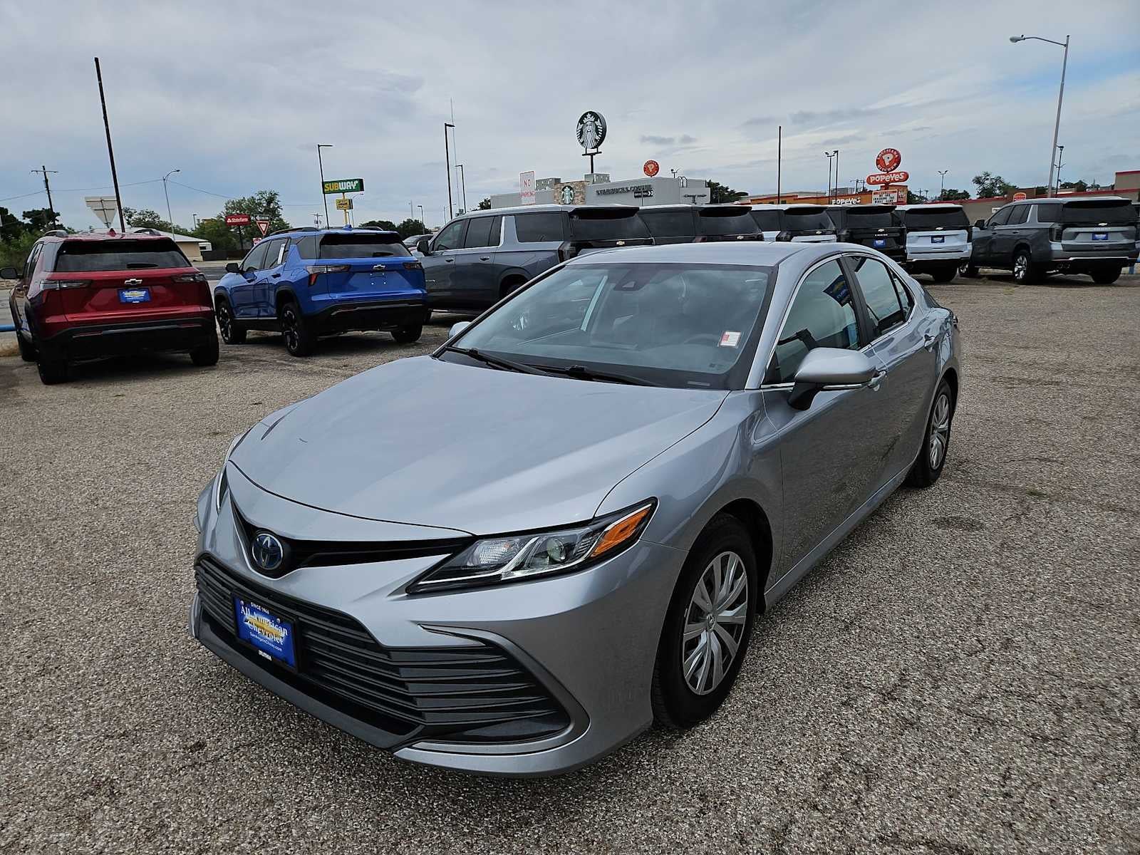 2022 Toyota Camry Hybrid LE