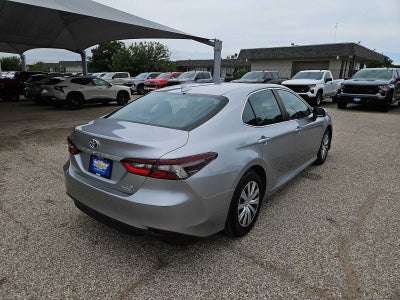 2022 Toyota Camry Hybrid LE
