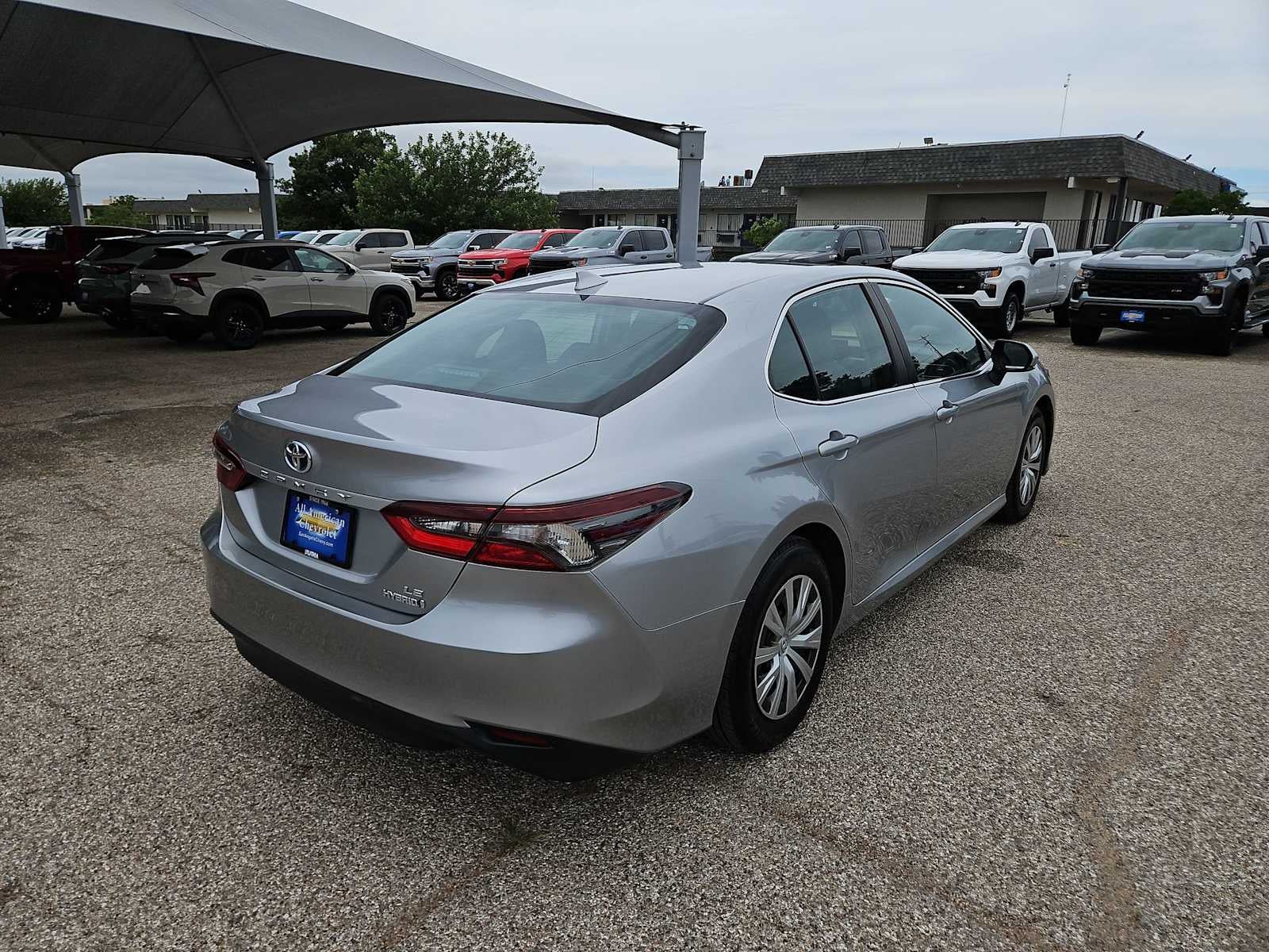 2022 Toyota Camry Hybrid LE