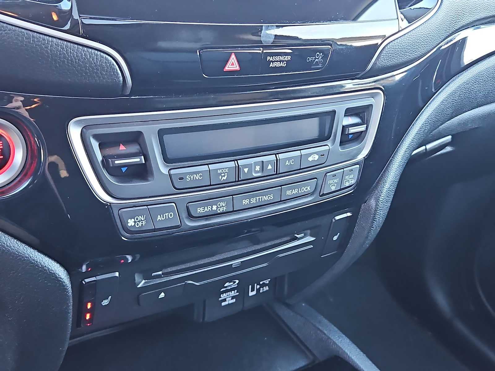 2022 Honda Pilot Touring 7-Passenger