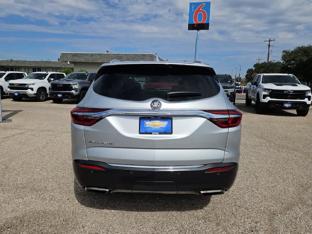 2021 Buick Enclave Essence