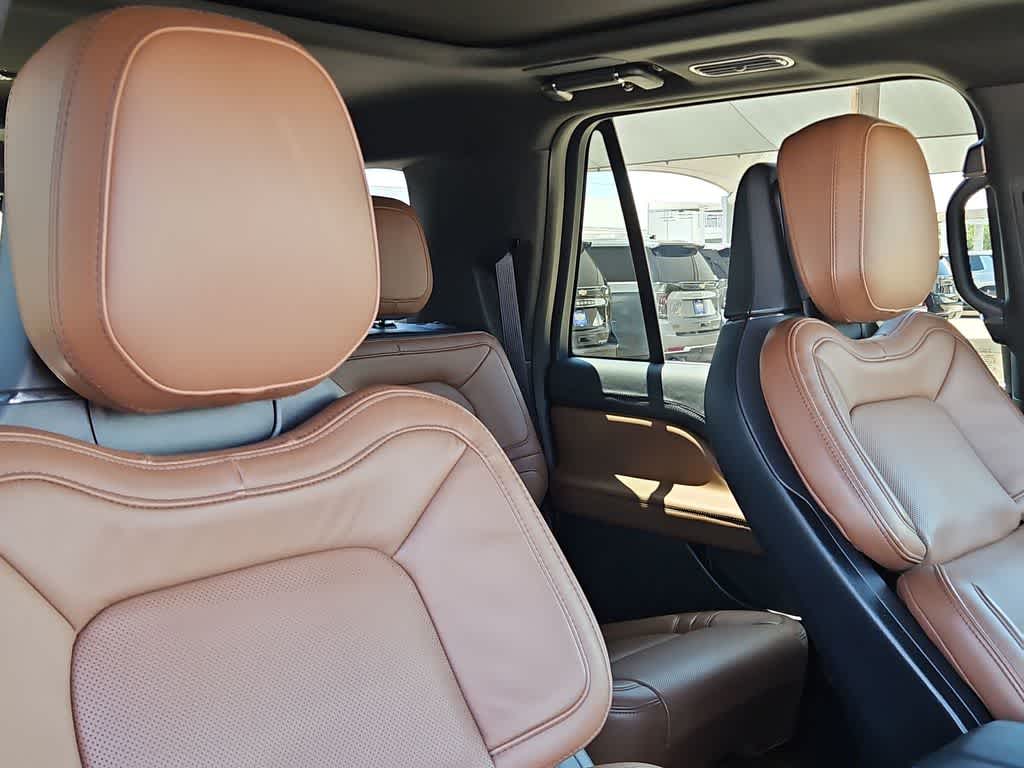 2024 Lincoln Navigator L Reserve