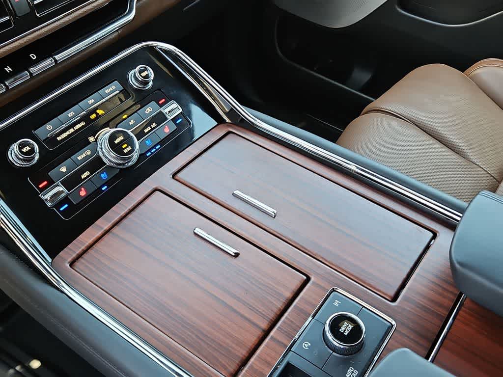 2024 Lincoln Navigator L Reserve