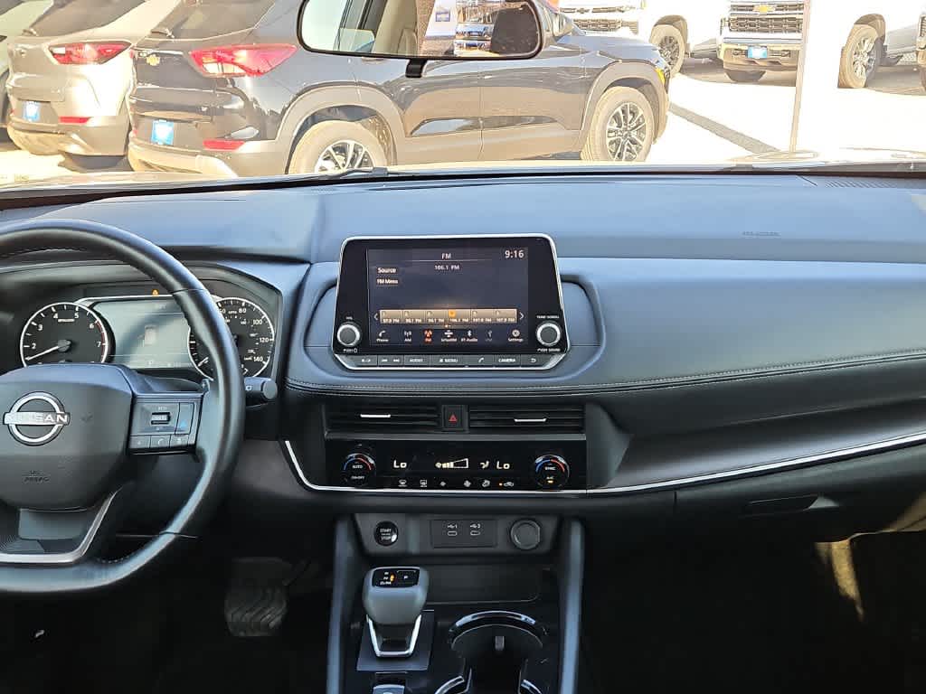 2025 Nissan Rogue SV