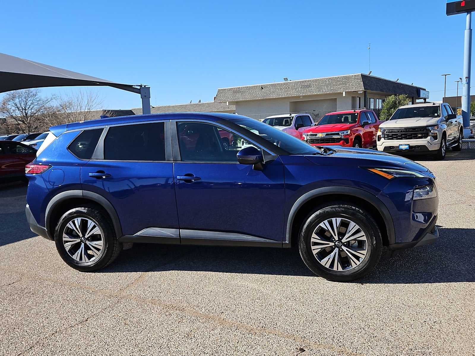 2022 Nissan Rogue SV