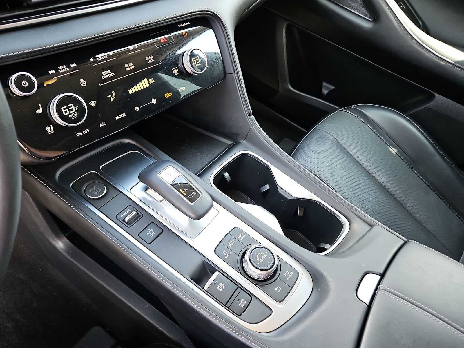 2023 INFINITI QX60 LUXE