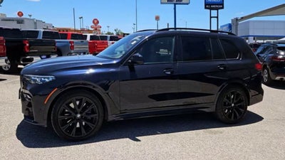 2022 BMW X7 M50i