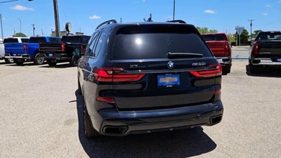 2022 BMW X7 M50i