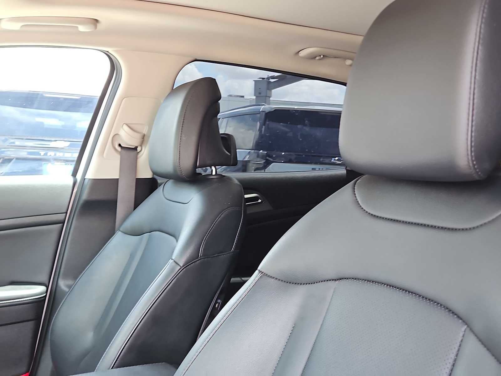 2023 Kia Sportage SX