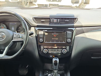 2022 Nissan Rogue Sport SV