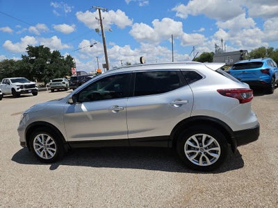 2022 Nissan Rogue Sport SV