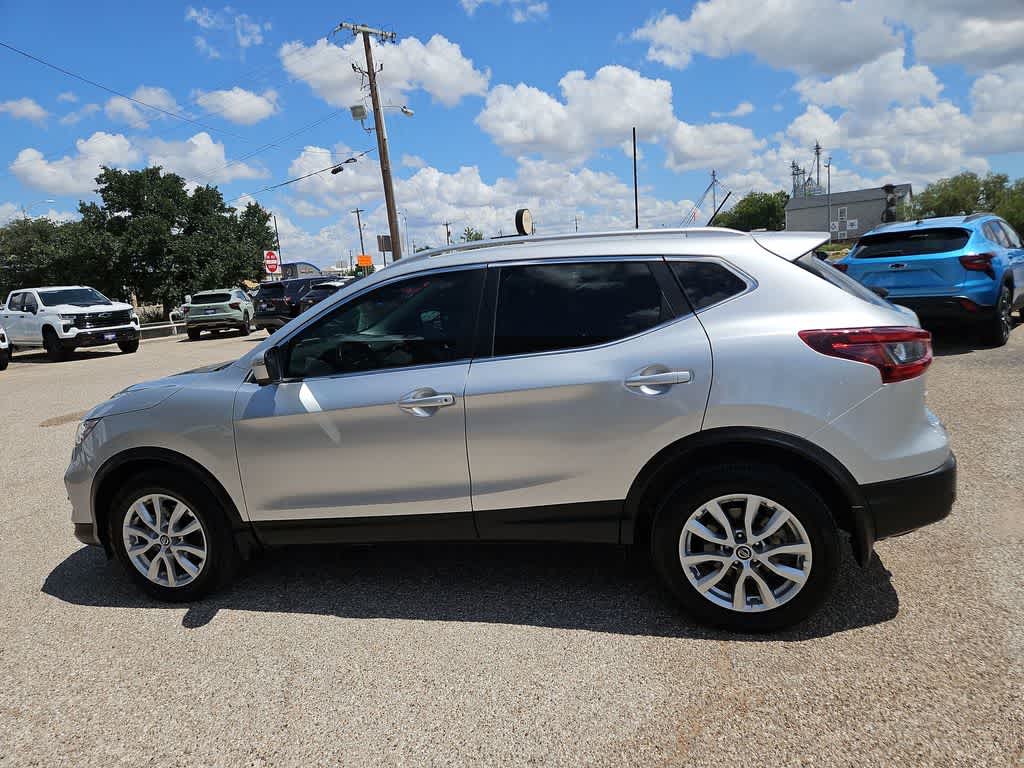 2022 Nissan Rogue Sport SV