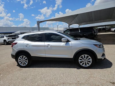 2022 Nissan Rogue Sport SV