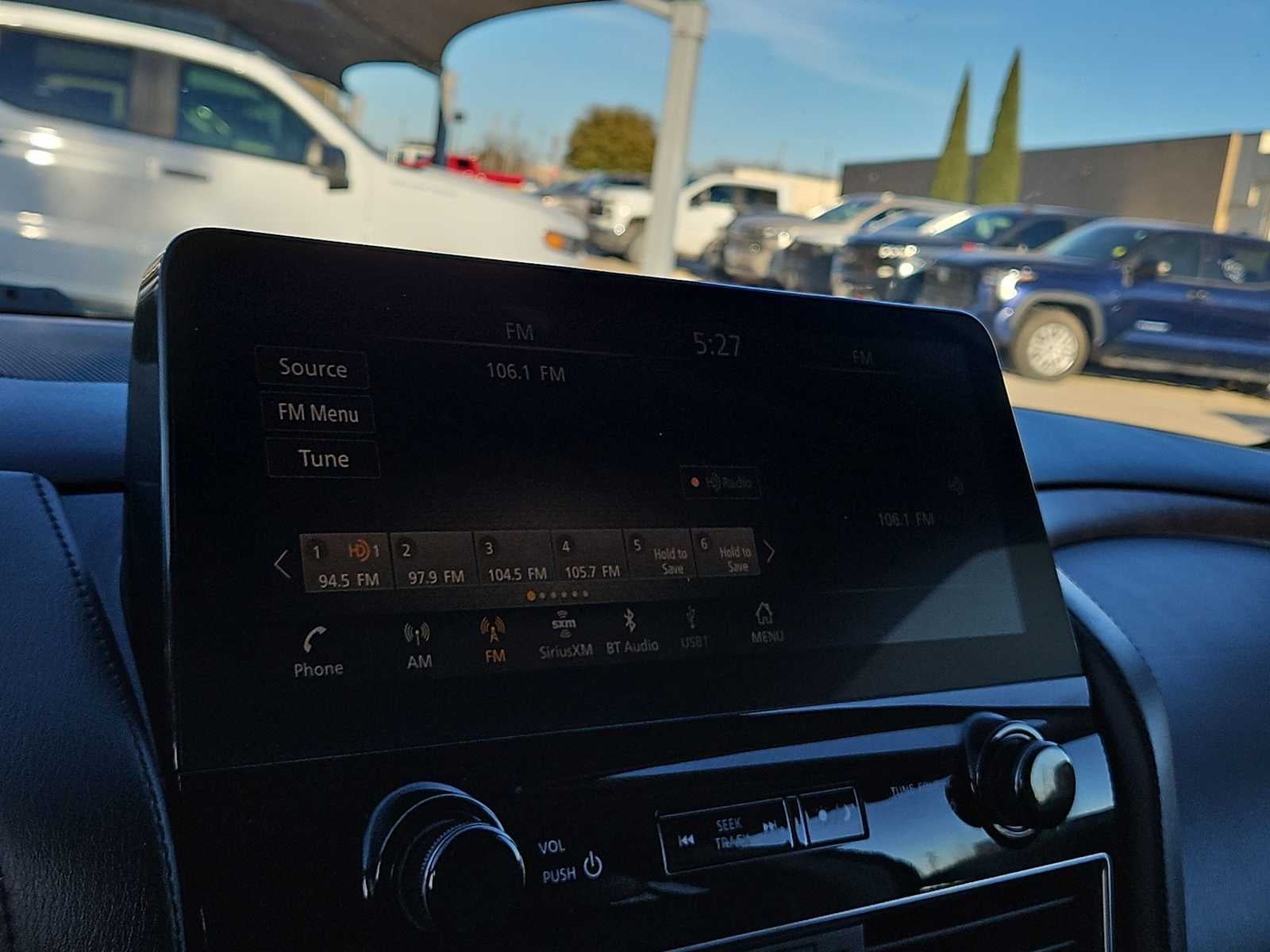 2022 Nissan Armada SL