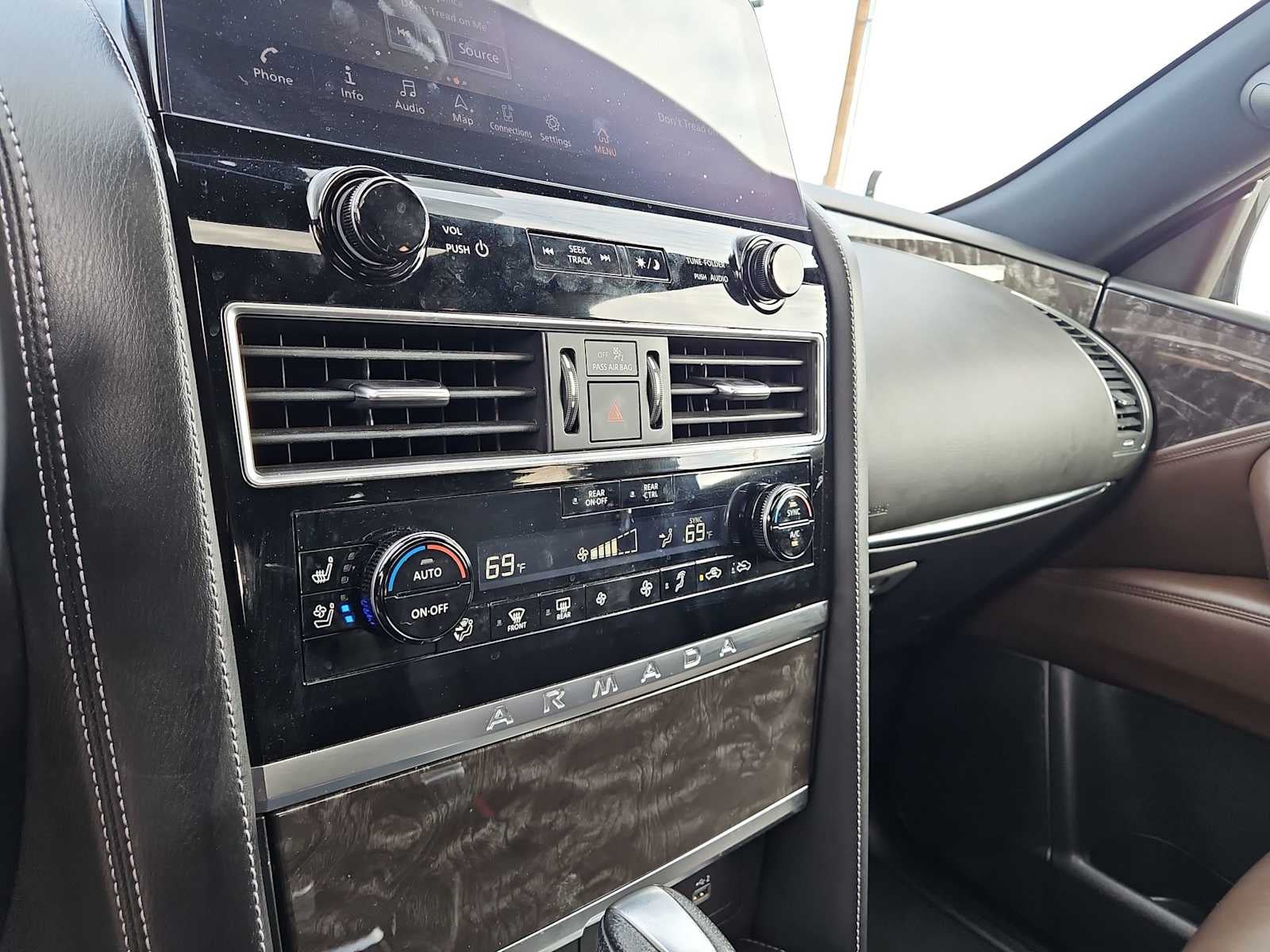 2021 Nissan Armada Platinum