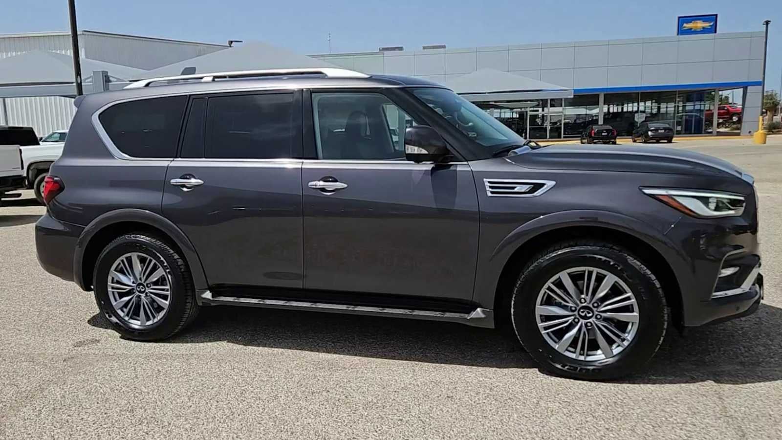 2024 INFI QX80 BASE