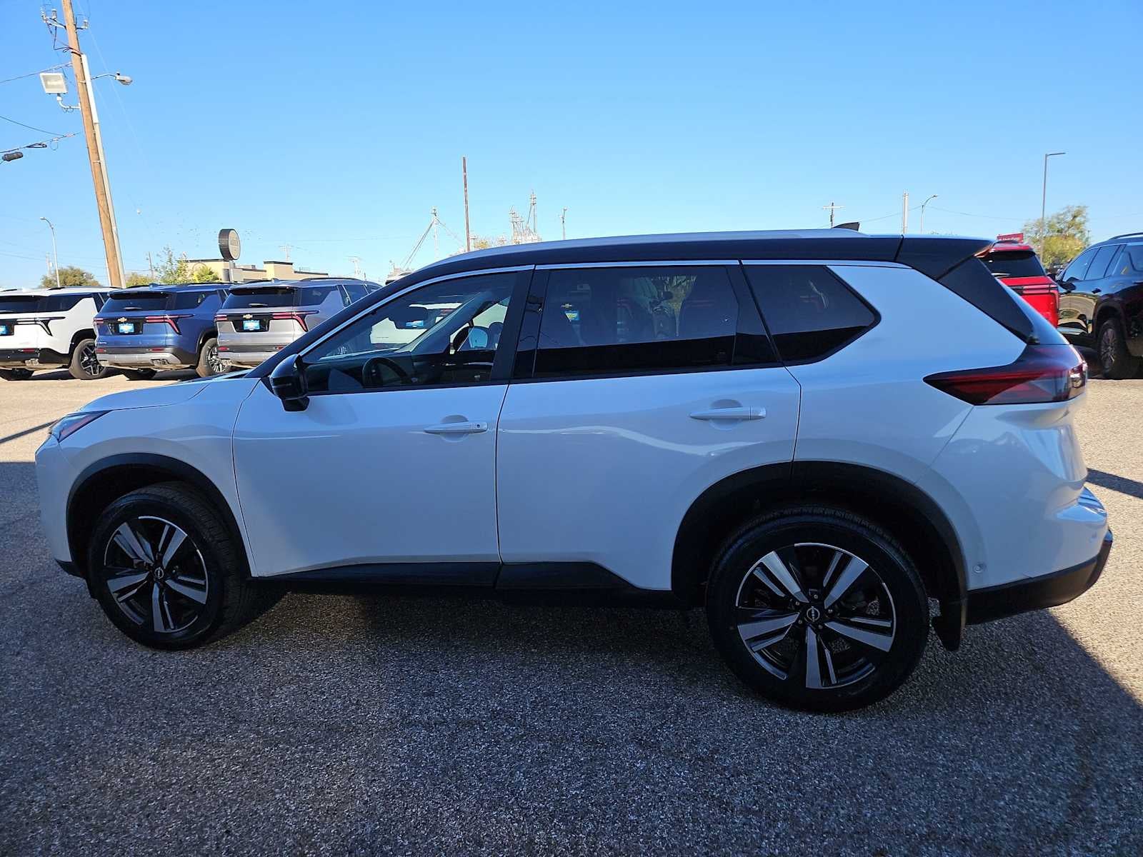 2024 Nissan Rogue SL