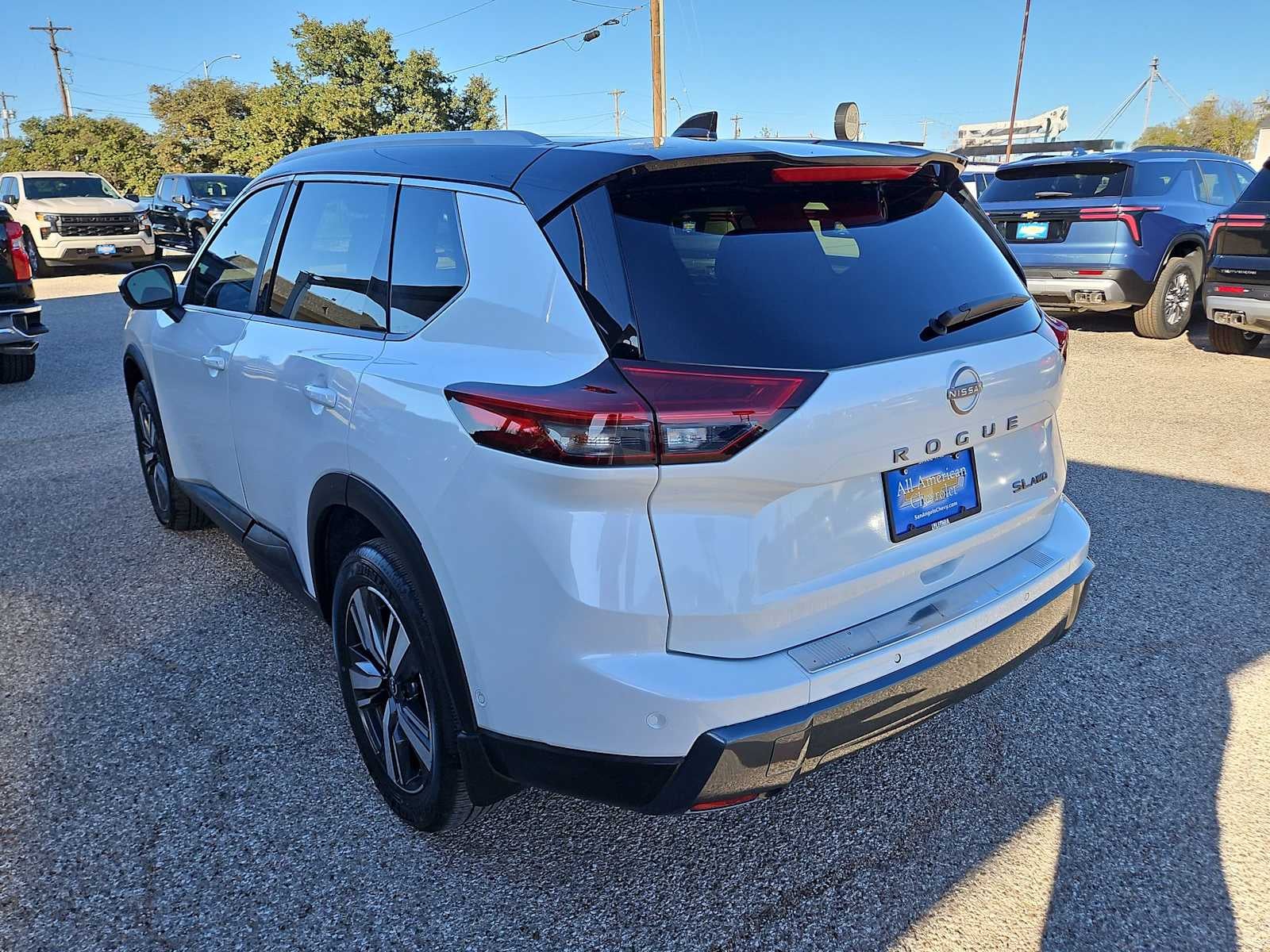 2024 Nissan Rogue SL