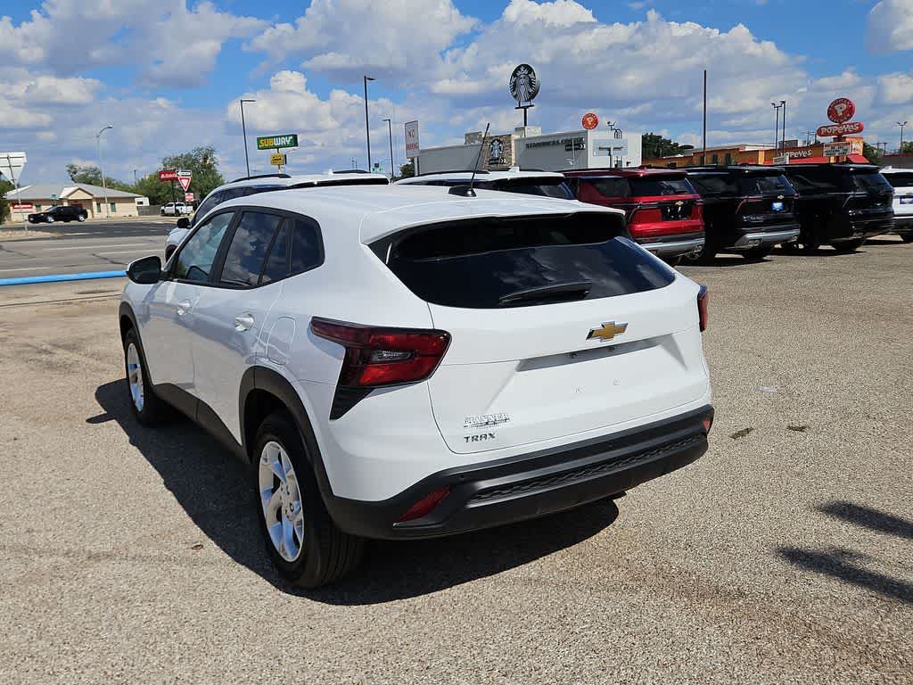 2026 Chevrolet Trax LS