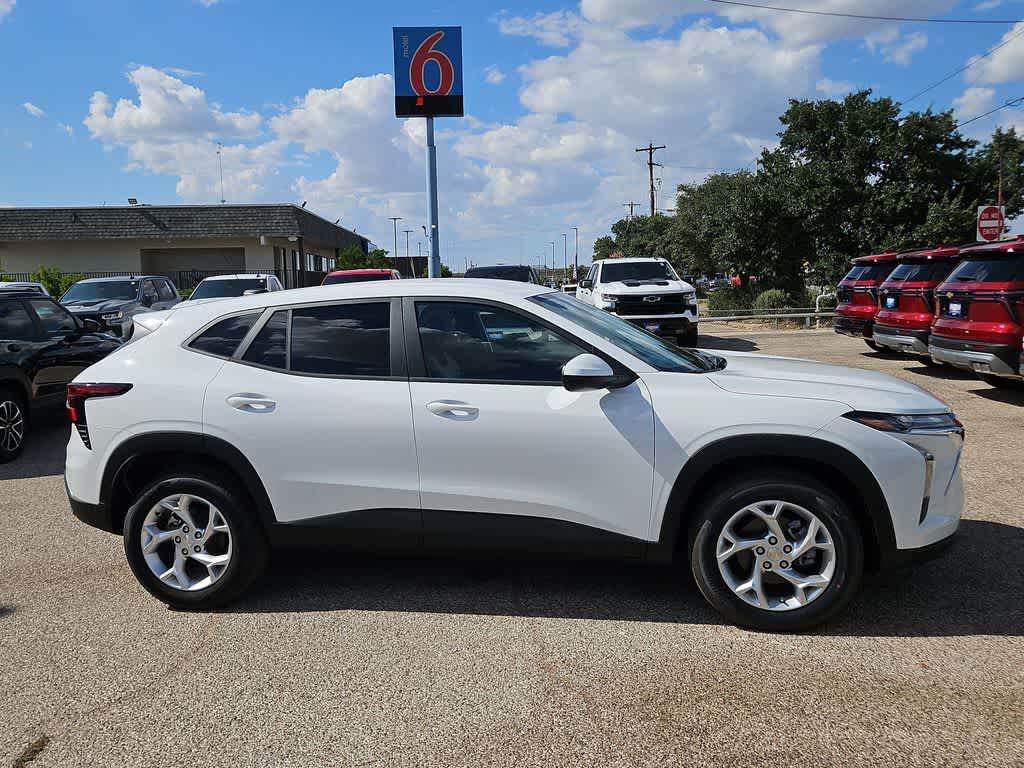 2026 Chevrolet Trax LS