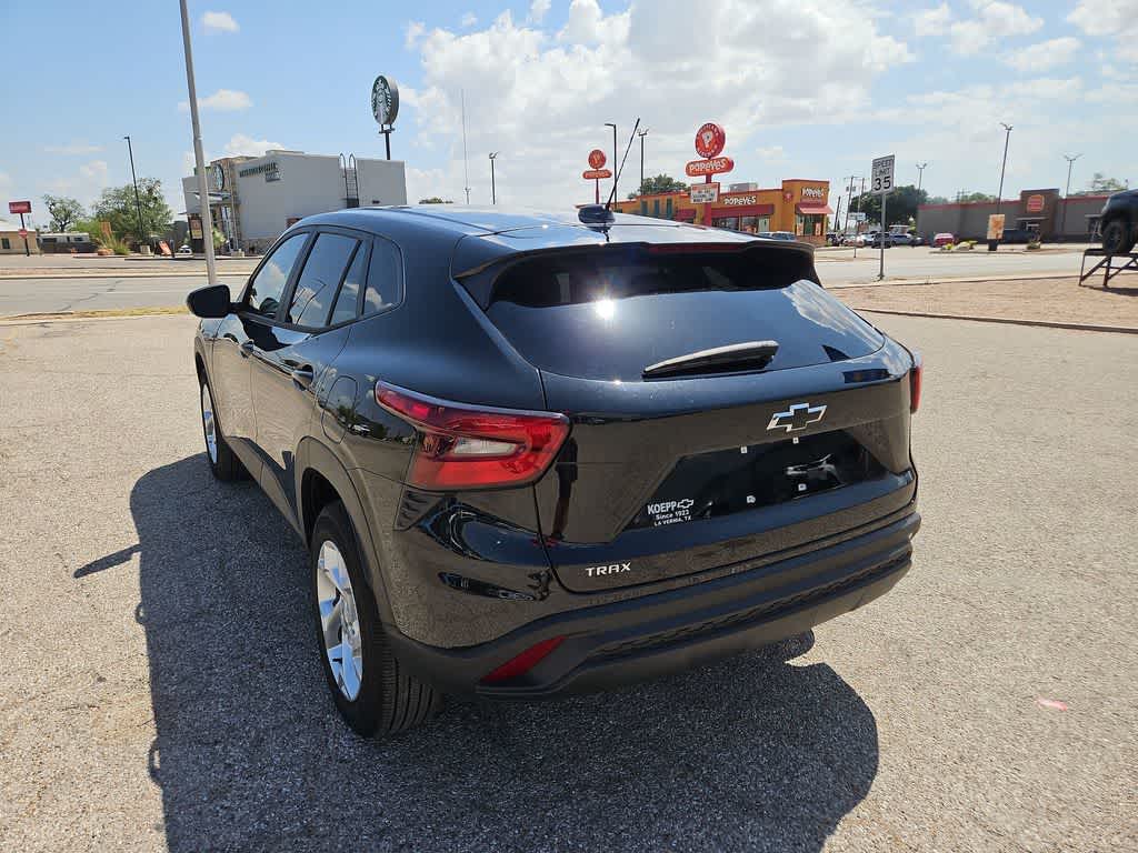 2026 Chevrolet Trax LS - Photo 6